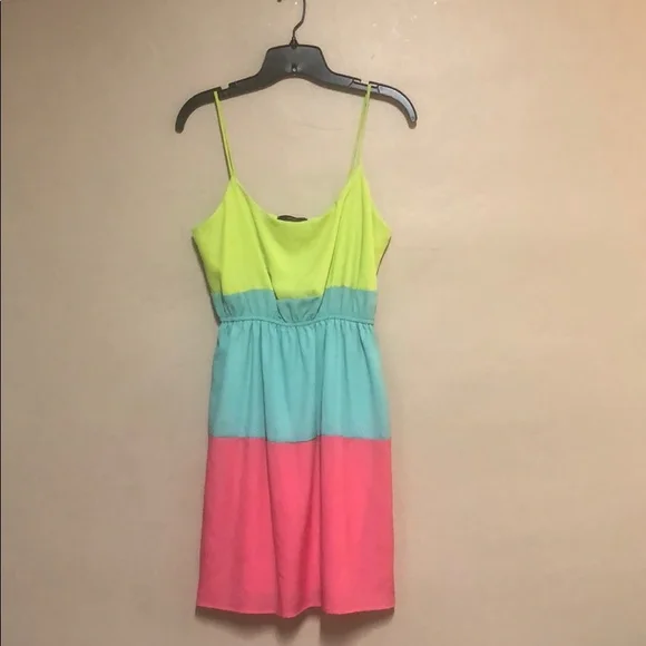 Soprano • color block tropical summer dress - Picture 2 of 6
